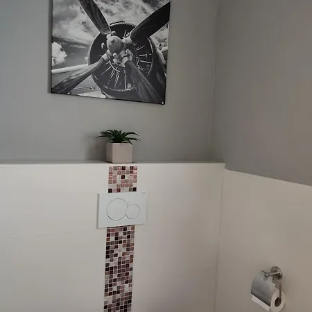 Glueckshaelfte - Moderne Haushaelfte Mit Xxl-parkplatz, Bike-storage & Garten Nahe Trier Casa vacanze Fohren