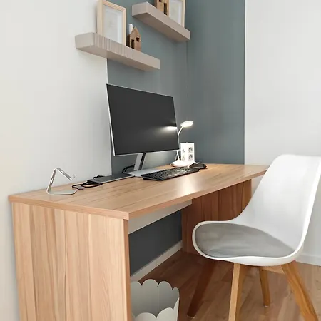 Дом отдыха Glueckshaelfte - Moderne Haushaelfte Mit Xxl-parkplatz, Bike-storage & Garten Nahe Trier Fohren