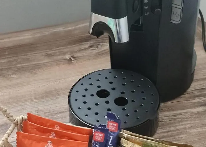 Glueckshaelfte - Moderne Haushaelfte Mit Xxl-parkplatz, Bike-storage & Garten Nahe Trier Casa de Férias Fohren